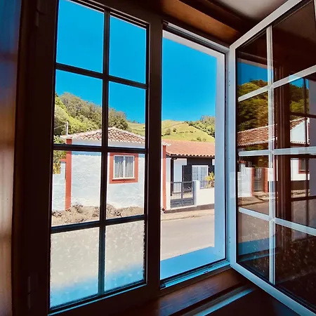 Gasthuis Casa Dos Castanheiros Angra Do Heroismo Terra Chã