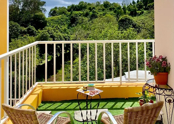 Casa Dos Castanheiros Angra Do Heroismo Pensionat Terra Chã