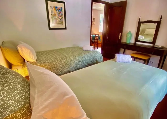 Guest house Casa Dos Castanheiros Angra Do Heroismo 4*